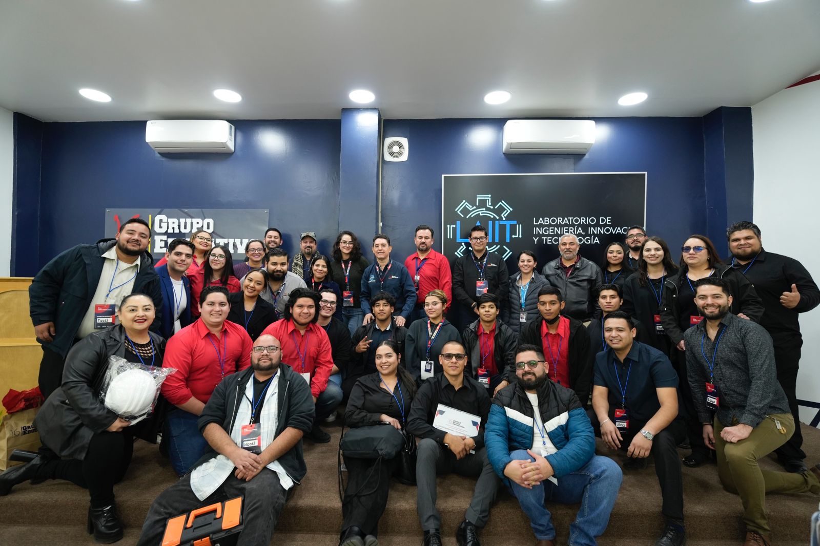 Impulsan la Innovación en la 5ta Feria Industrial de la Universidad 16