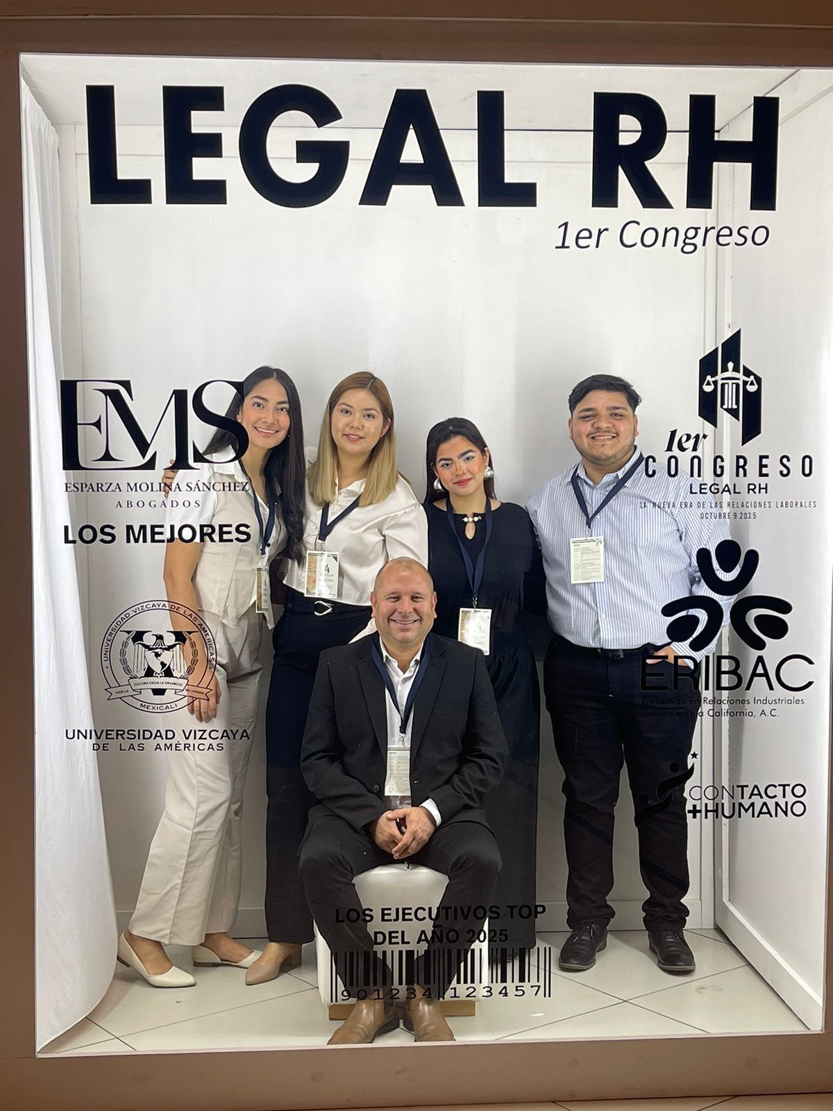 Alumnos de la Licenciatura en Derecho presentes en el 1er Congreso de RH Legal en Mexicali, Baja California