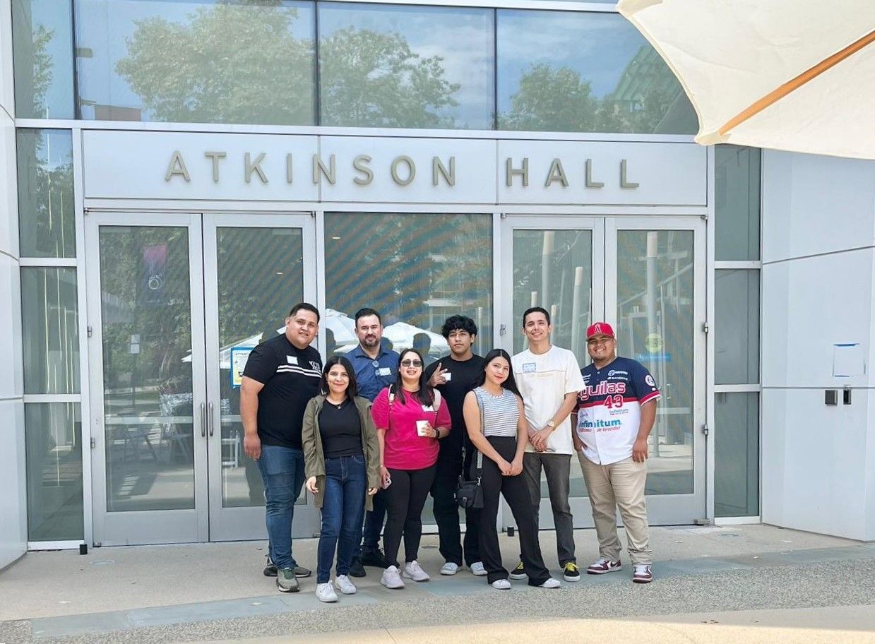 Participan alumnos de Ingeniería Industrial en Symposium en la Universidad de California