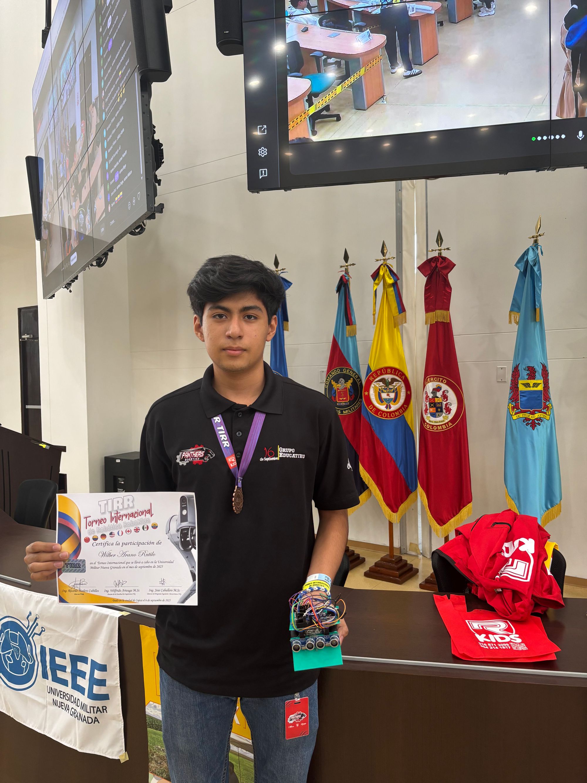 Orgullosamente Pantera: Alumno de preparatoria 16 de septiembre gana 3er lugar en Colombia