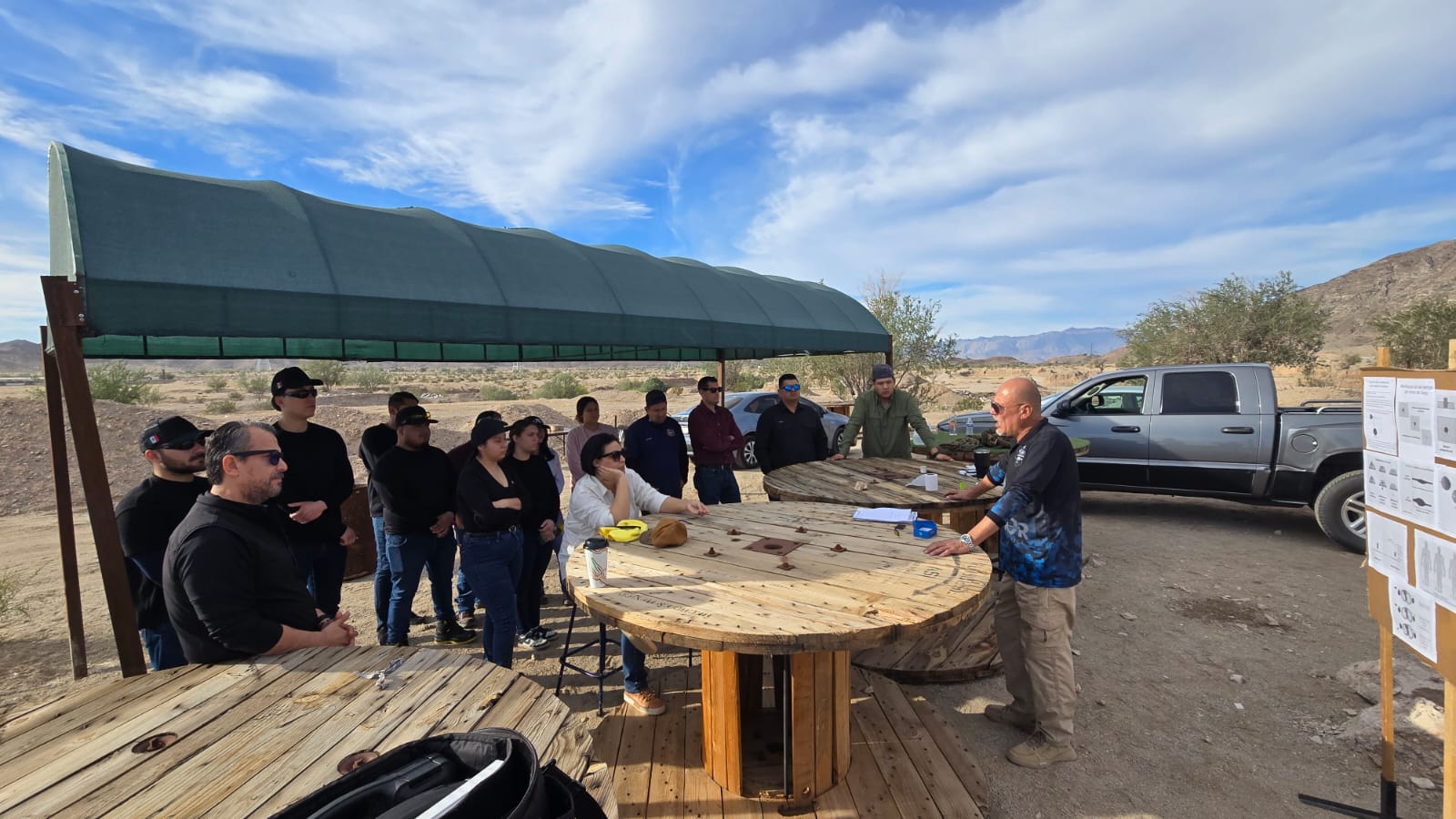 Formación más allá del aula: Estudiantes de Medicina Legal en campo de tiro