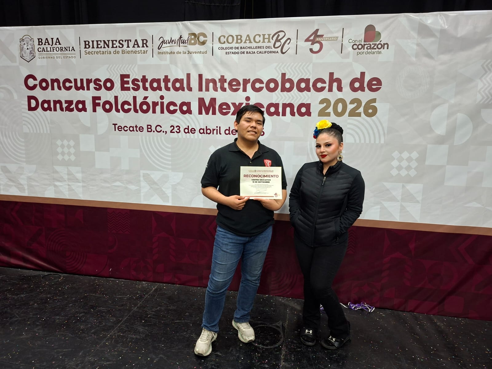 Concurso Estatal de DANZA FOLCLÓRICA COBACH destaca el talento juvenil en Tecate.