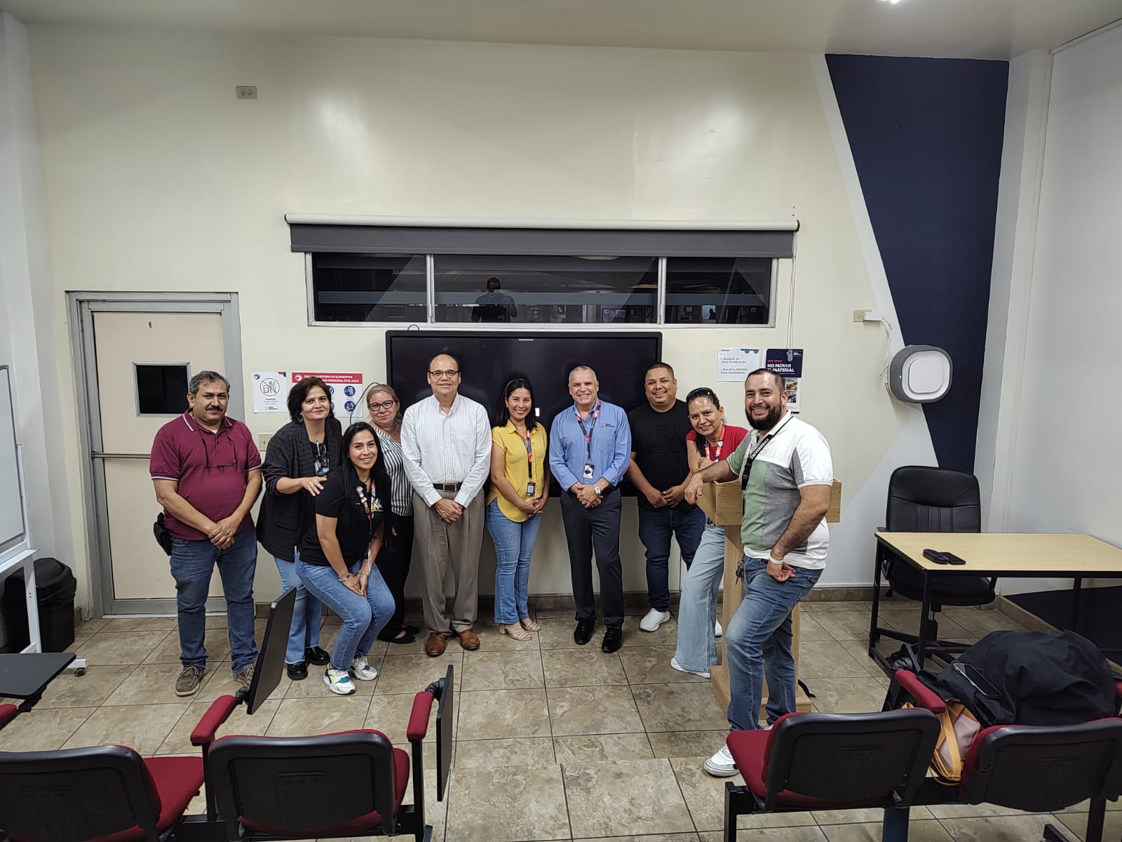 Universidad 16 de Septiembre fortalece la innovación educativa con visita del Dr. Andre Israel Yera Quintana