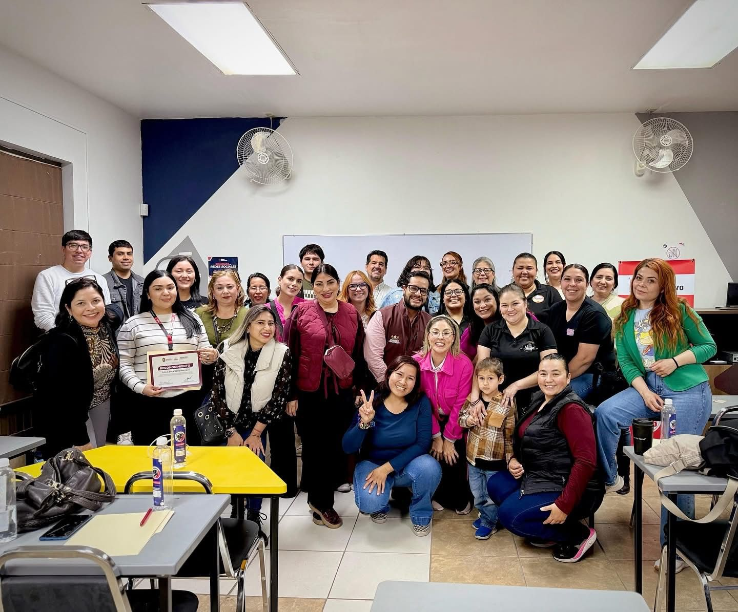 Impulsando Emprendedores: Taller de Redes Sociales