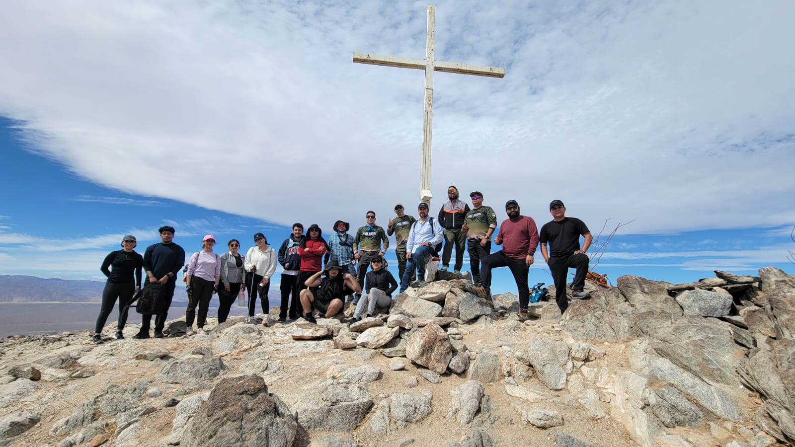 Aventura al Cerro Centinela: Una Jornada de Esfuerzo y Unión