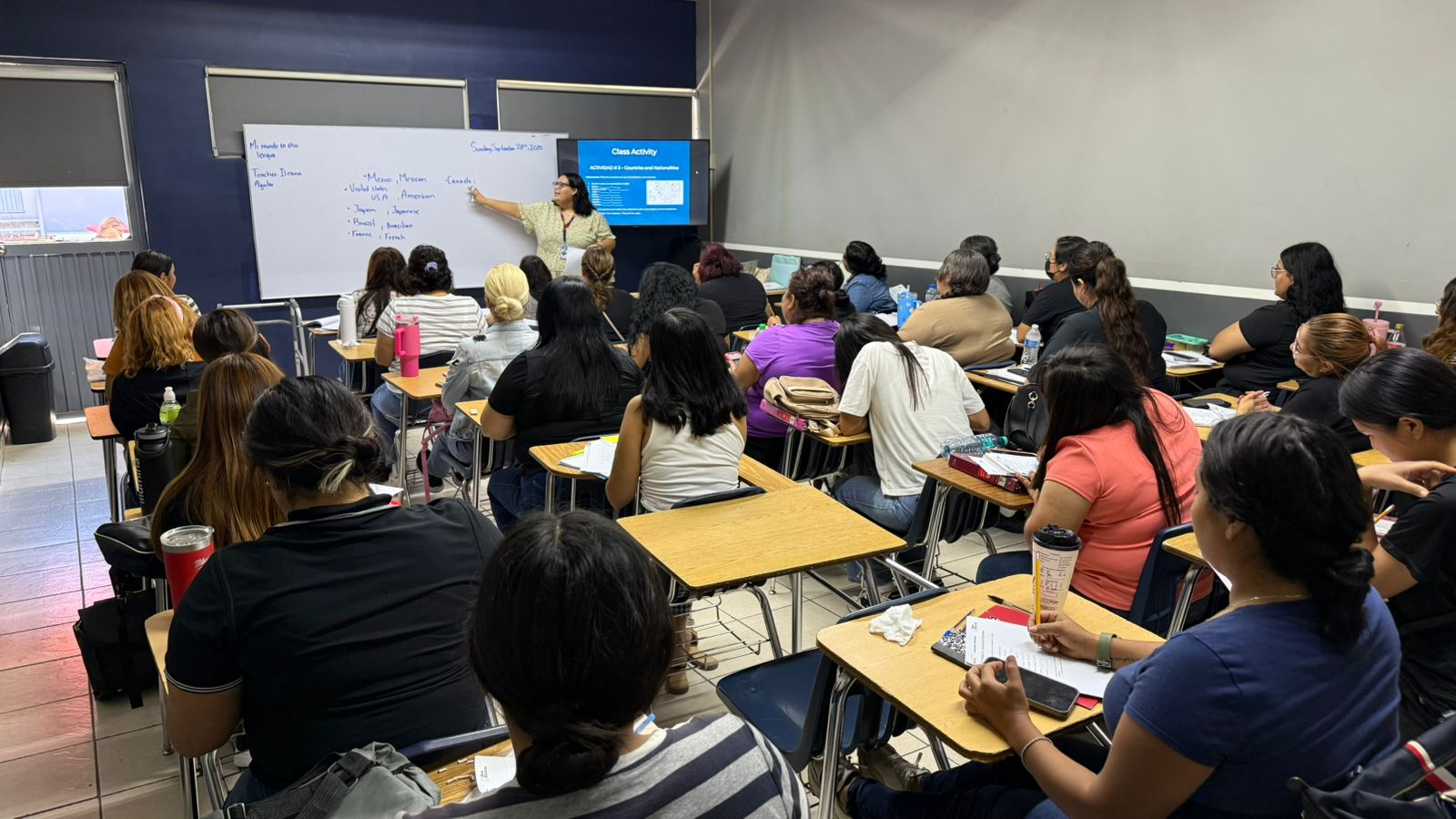 Más de 900 alumnas de Mexicali beneficiadas por la Secretaría del Bienestar y Grupo Educativo 16 de Septiembre