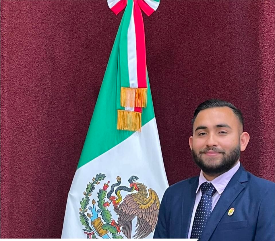 Toma protesta en Cabildo de las juventudes estudiante de Derecho