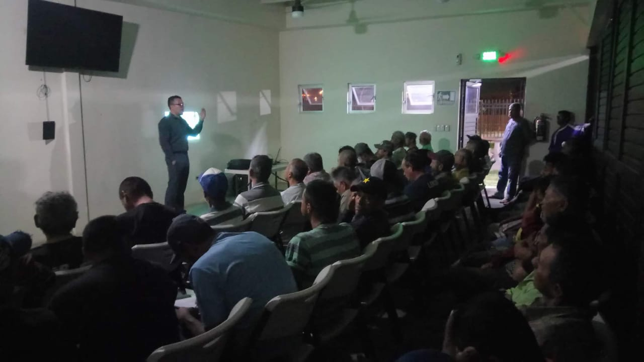 Plática Información y Prevención del Suicidio en Albergue Peregrino