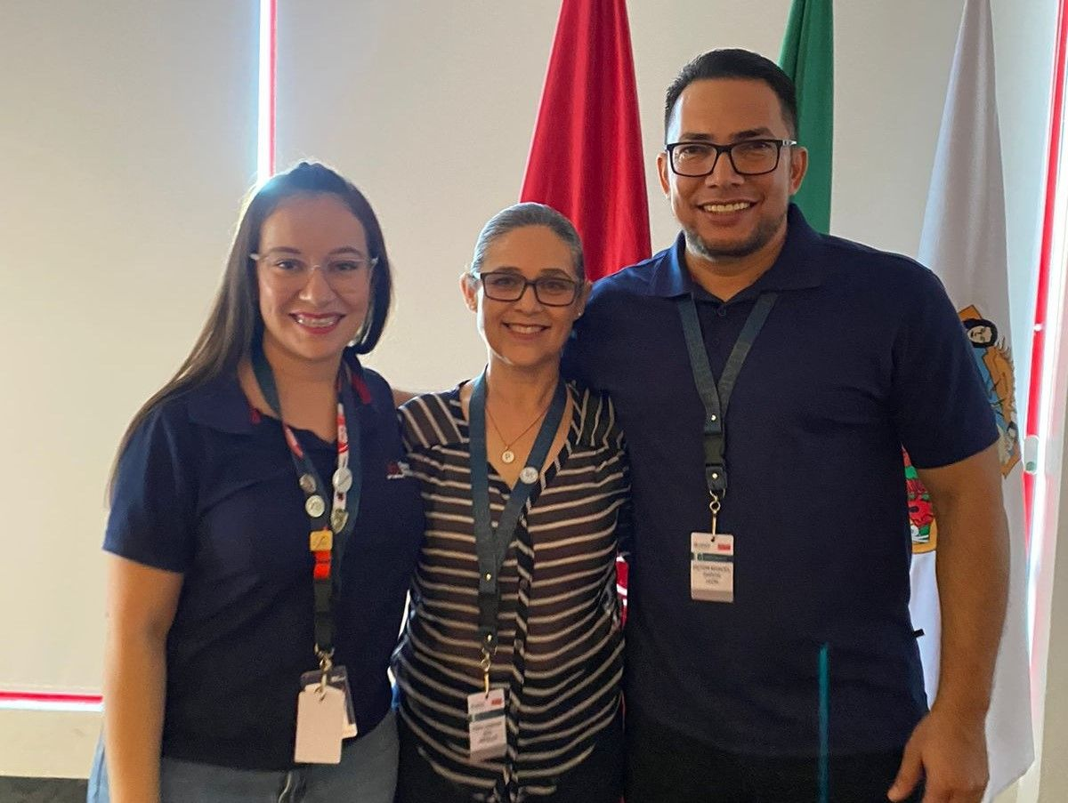 Participan directivos de Universidad en el 16º congreso de administración escolar