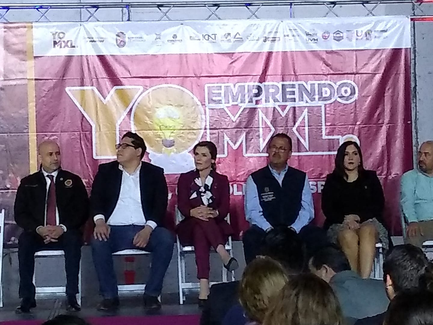 Jóvenes con inquietud de emprender algún negocio se hicieron presentes en el evento ¨yo emprendo Mexicali¨