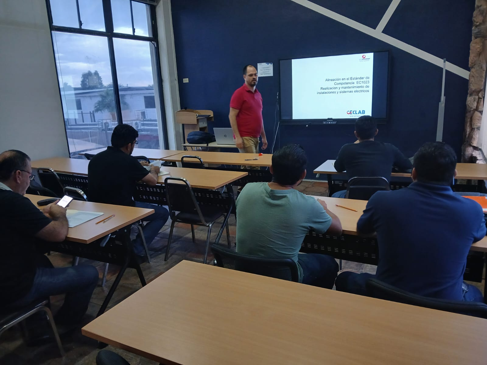 Profesionalizando el Talento Técnico: Alineación al Estándar EC1023 en CECLAB