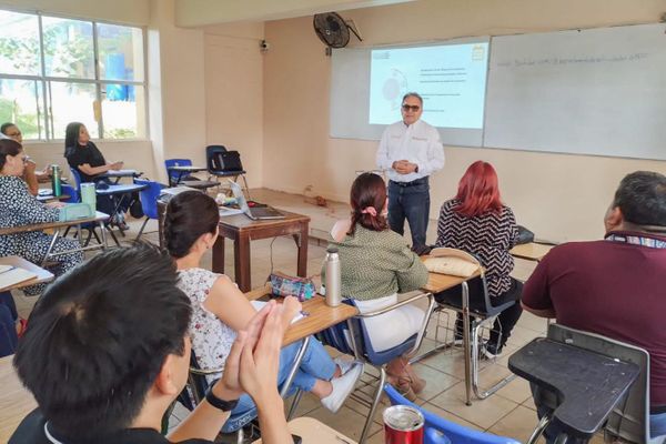 Docentes de preparatoria COBACH participan en la instrumentación didáctica de las unidades de aprendizaje curricular