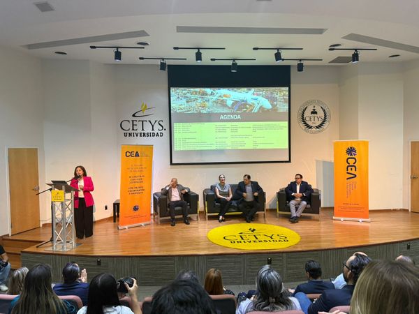 Participación en el 1er Encuentro Estatal Aeroespacial en Tijuana