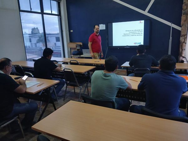 Profesionalizando el Talento Técnico: Alineación al Estándar EC1023 en CECLAB