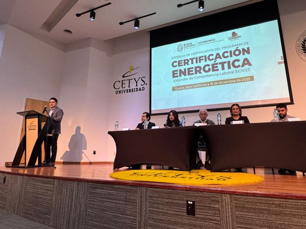 Avanza la certificación de competencias laborales con la entrega de acreditaciones EC1023