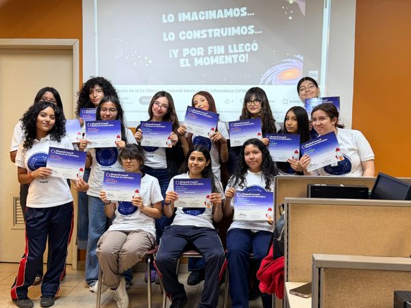 Participa alumna Sofía Cisneros en la 5ª Olimpiada Femenil Mexicana de
Informática