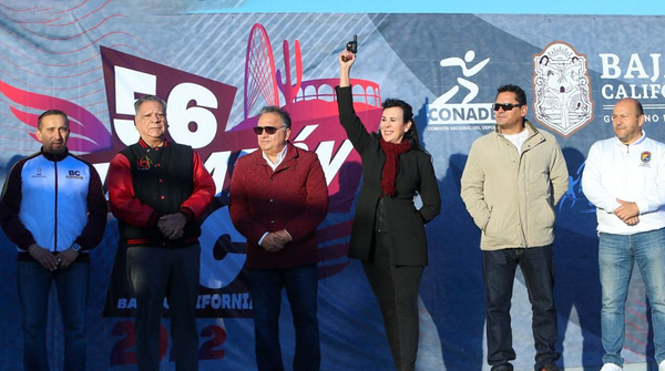 Participa Grupo Educativo en el 56 Maratón BC 2022