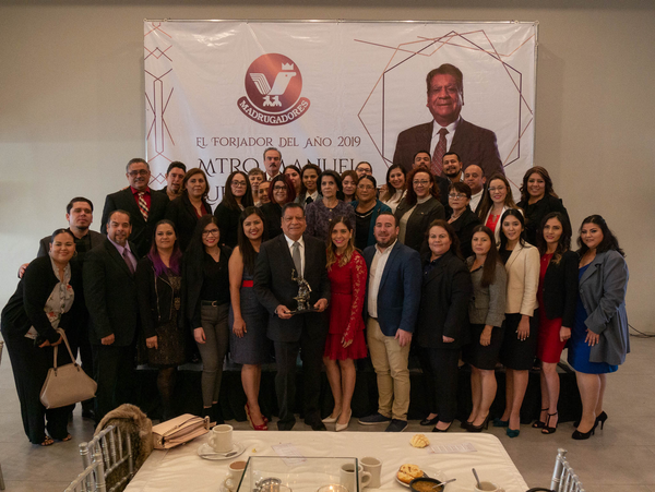 Reconocen la trayectoria de nuestro Director y fundador