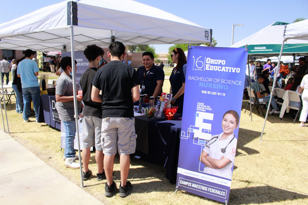 Asiste Grupo Educativo a IVC Career