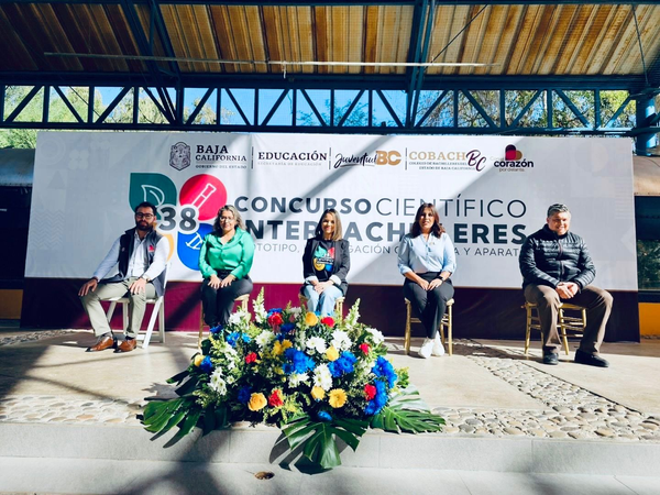 Ganan estudiantes de preparatoria 16 de septiembre segundo lugar en concurso científico interbachilleres.