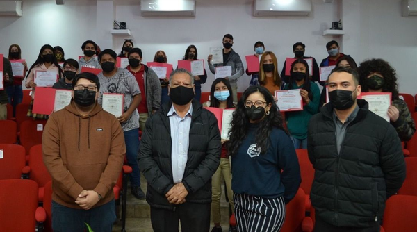 Lanza exitosamente Grupo Educativo 16 de Septiembre talleres STEM en educación media superior