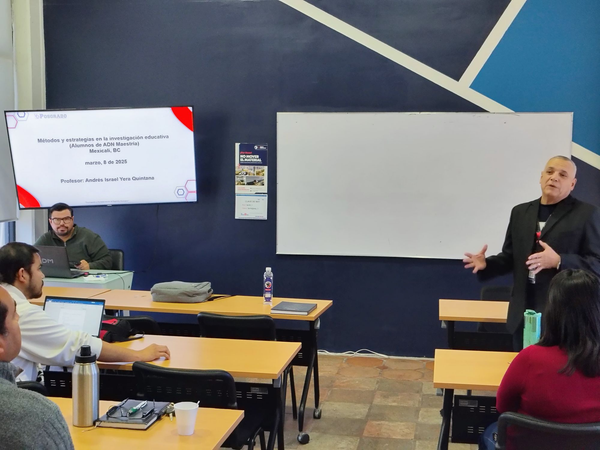 Dr. Andrés Israel Yera imparte Taller de Métodos y Estrategias en la Investigación a estudiantes de ADN