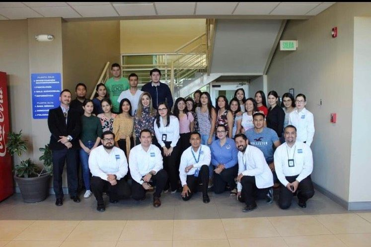 Recorren estudiantes de Derecho las instalaciones del C3